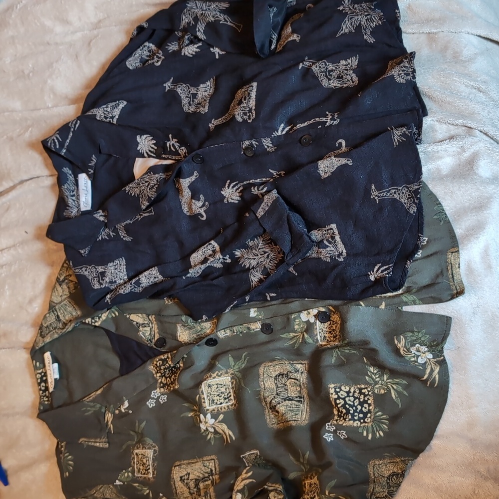 2 Gloria Lance button down blouses 2X